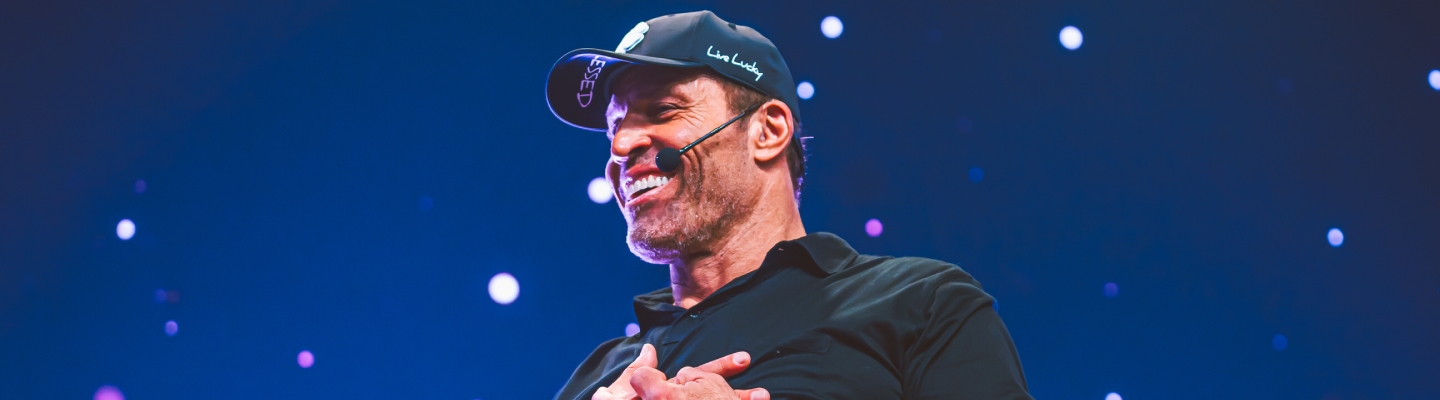 tony-robbins-color-hero