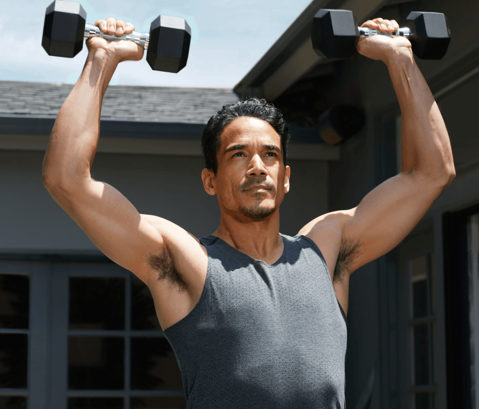 mancarryingweights