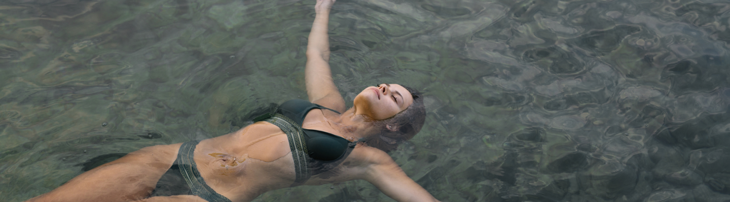 lady-relaxing-in-water